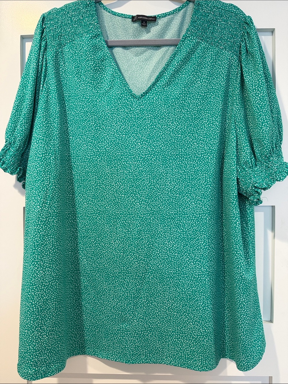 Adrianna Papell Teal Green V-Neck Puff Sleeve Blouse with White Dot Print